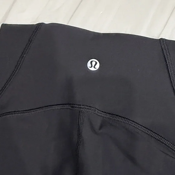 Lululemon Women Train Times Crop 17" (LW6ADDS) BLACK Mesh Panels Size 2 - Picture 5 of 6
